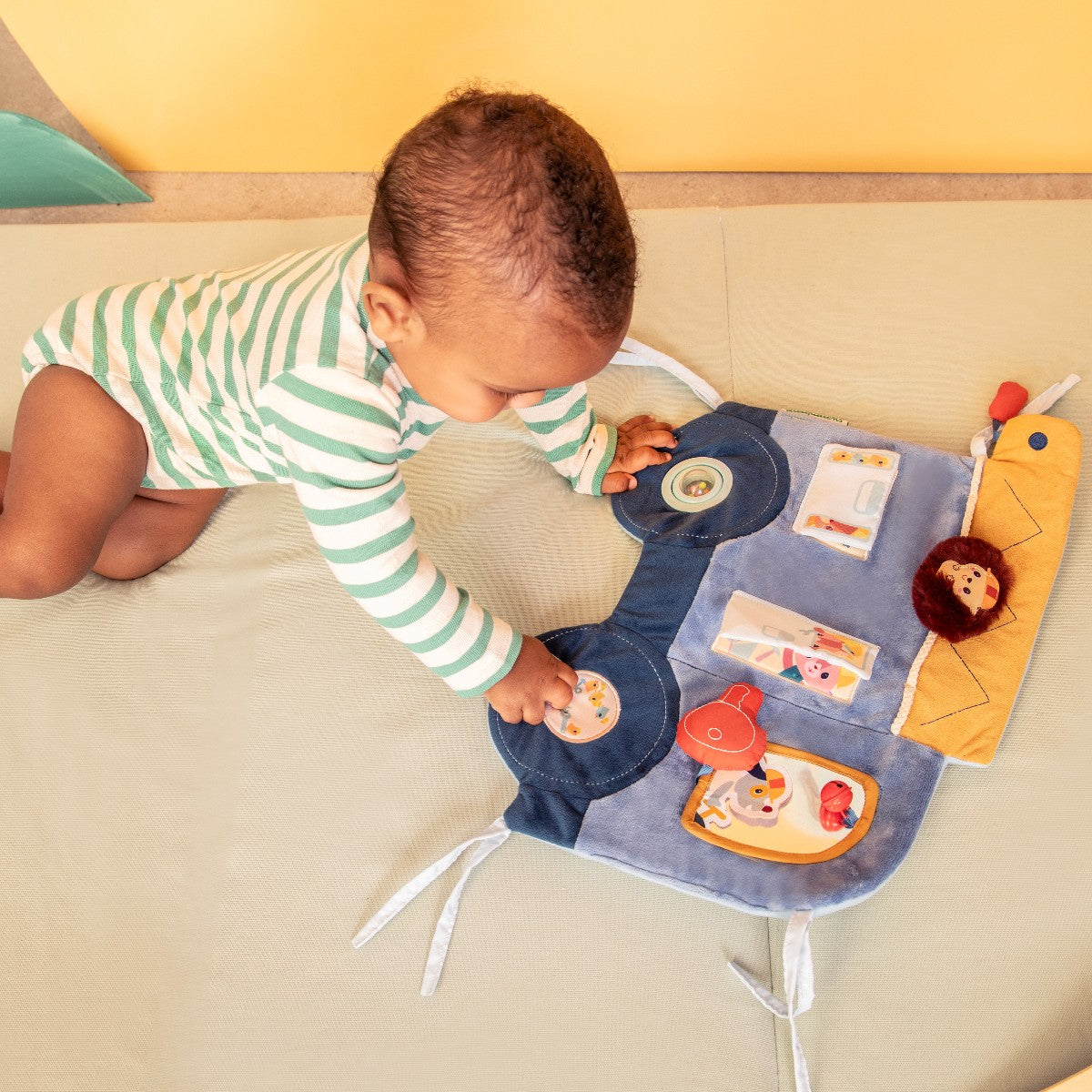 Lilliputiens Activity Animal, Jules Activity Panel