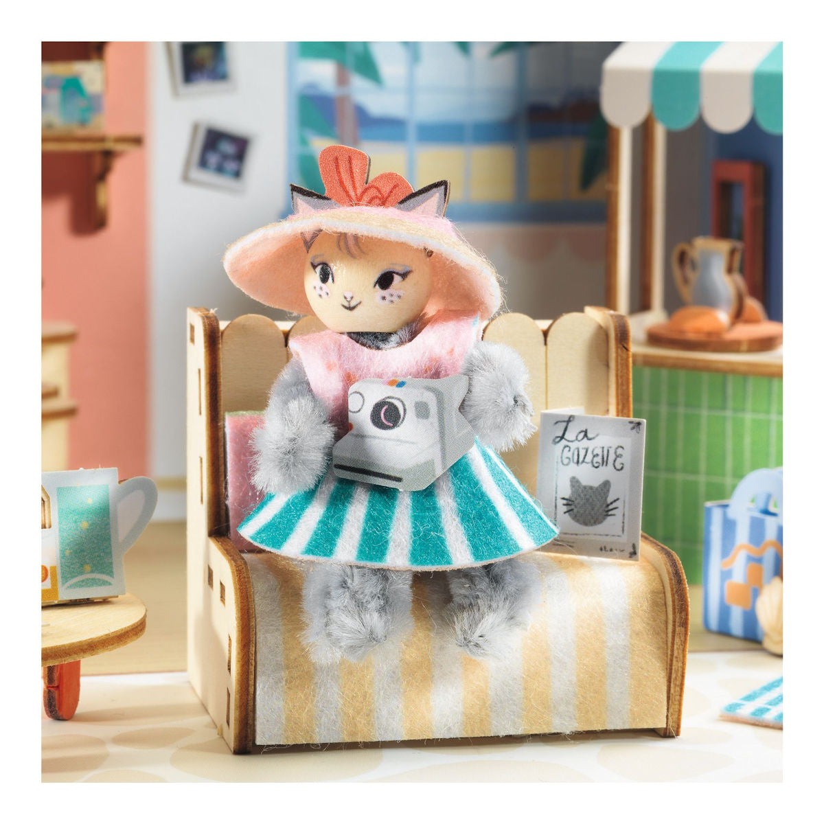 Djeco Mi House, DIY Miniature Universe in Suitcase - Mia