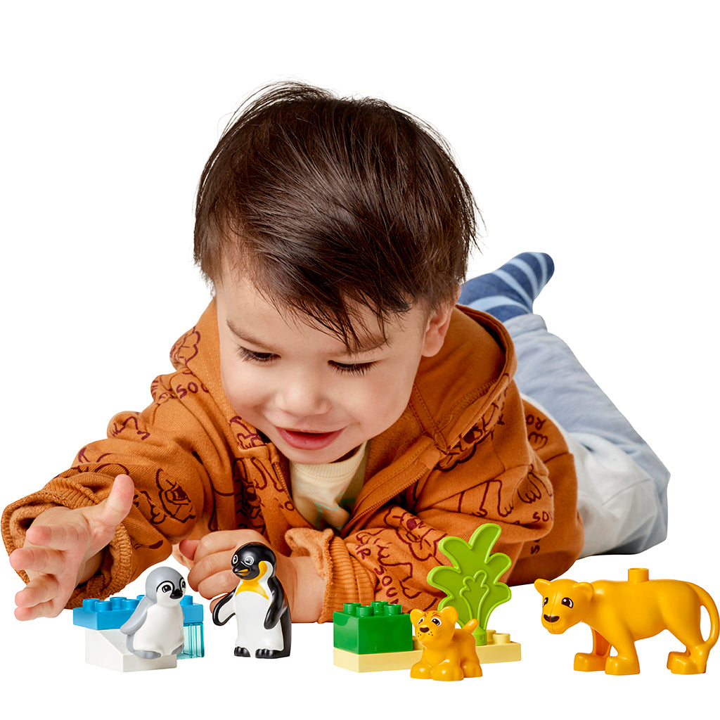 LEGO® DUPLO® Town, Wild Animal Families: Penguins and Lions