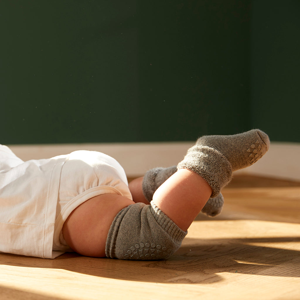 GoBabyGo Knee Pads with Rubber Grips, Soft Pink