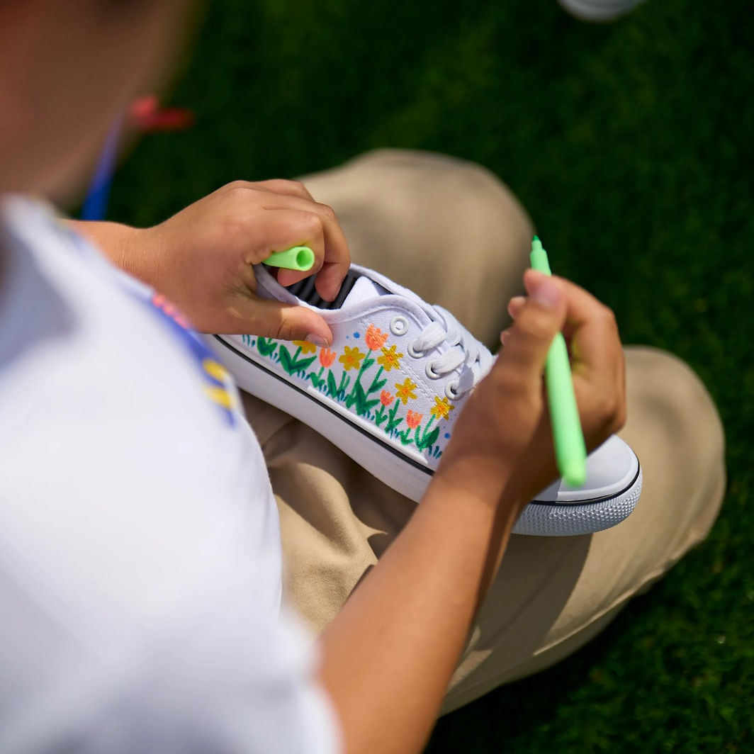 Ooly Fabric Markers 12 pcs, Doodlers