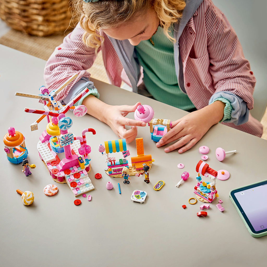 LEGO® Friends Candy and Cupcake Ferris Wheel 42700