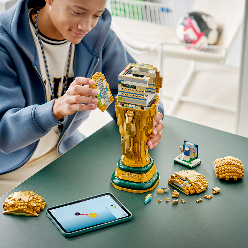 LEGO® Editions, Official FIFA World Cup Trophy