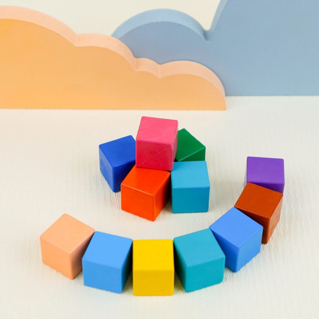 Haku Yoka, Square Crayons - Rainbow Colors