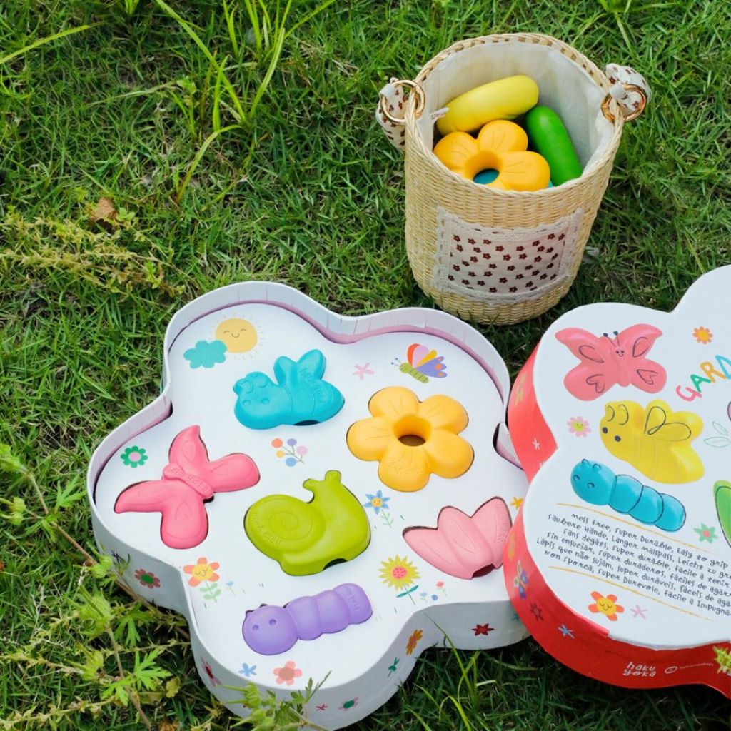 Haku Yoka, My First Colors - A Stroll in the Garden