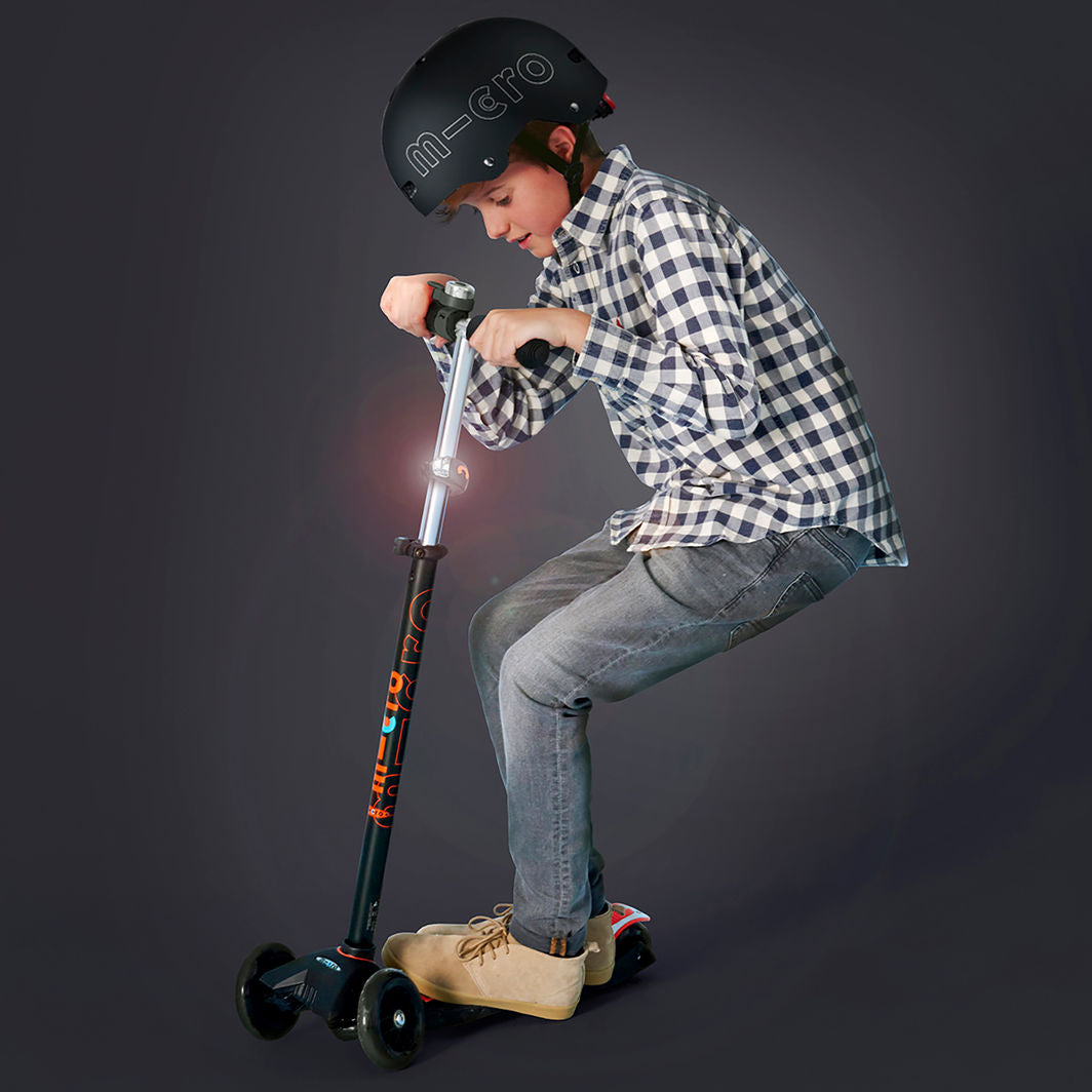 Micro Scooter Light, Deluxe - Black