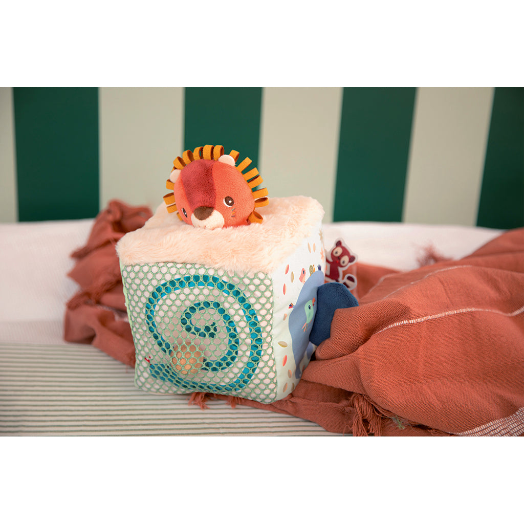 Lilliputiens Activity Cube with Sound, Jack the Lion