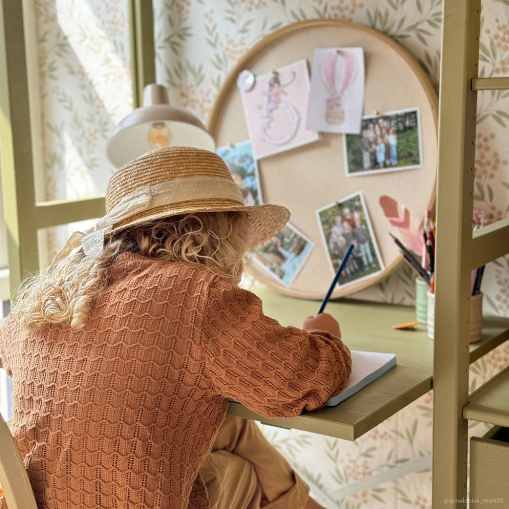 By Aulum Astrup stigereol med skrivebord, H: 179 / H: 198 x B: 125 cm - Olive