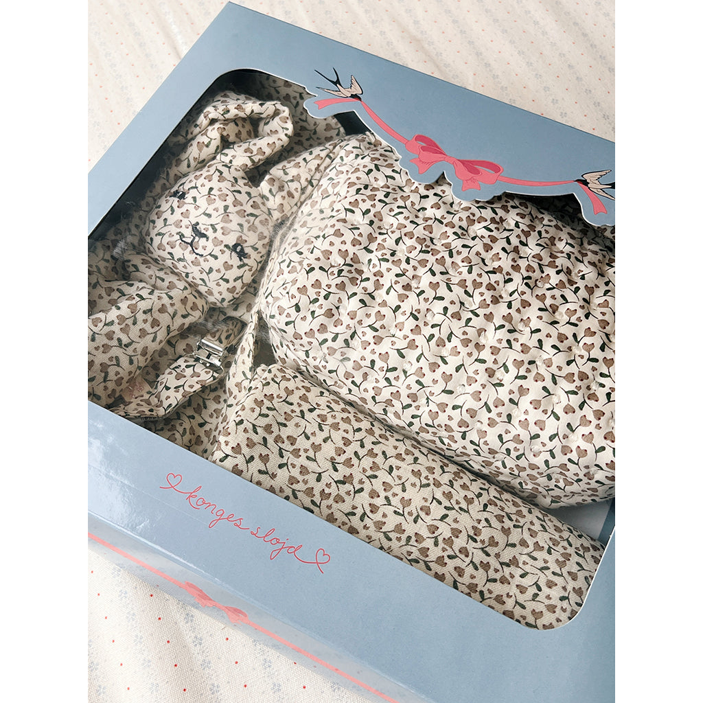 Konges Sløjd Changing Accessories, 4-Piece Gift Box - Milk Tank