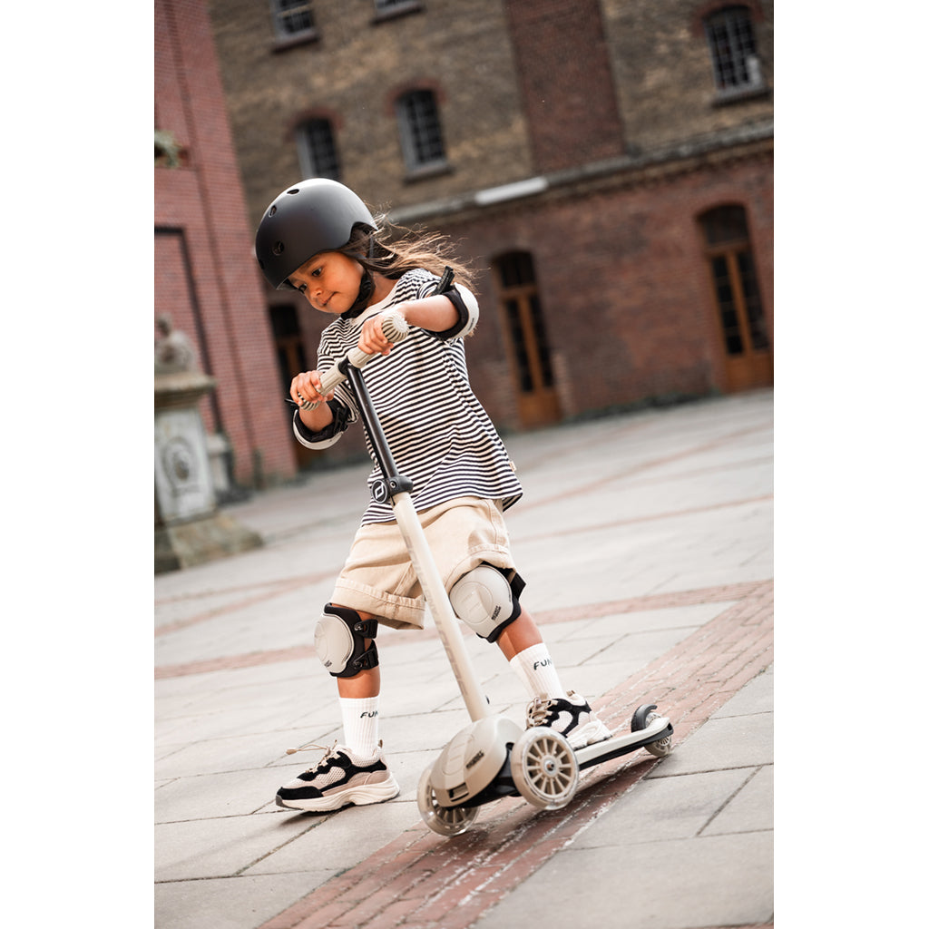 Scoot and Ride Highway Kick 3S Scooter - LED Steel