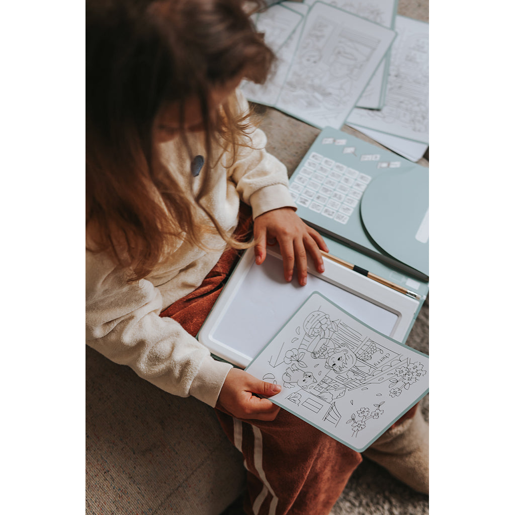 Kidywolf Kidydraw, drawing board with light and templates – Food