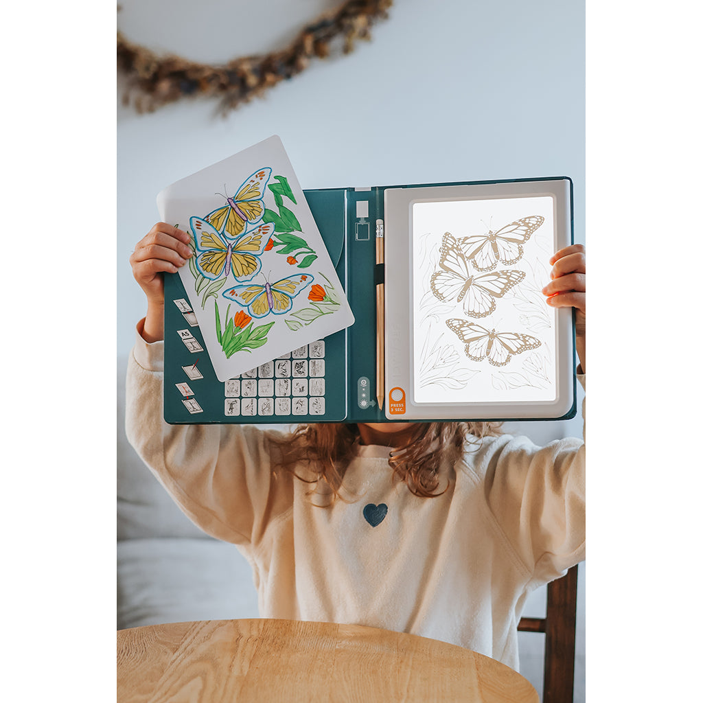 Kidywolf Kidydraw, Drawing Board with Light and Animal Stencils