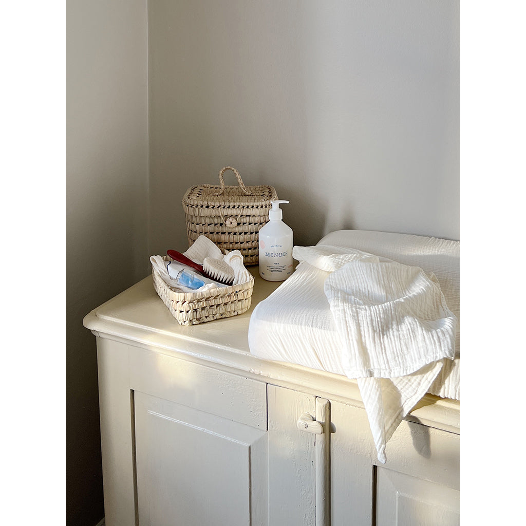 Lubilu Basket of Palm Leaves, L22