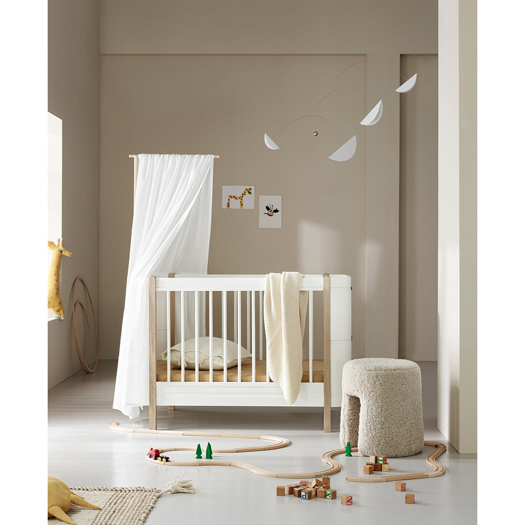 Oliver Furniture, Wood Mini+ Crib excl. Junior Kit - White/Oak