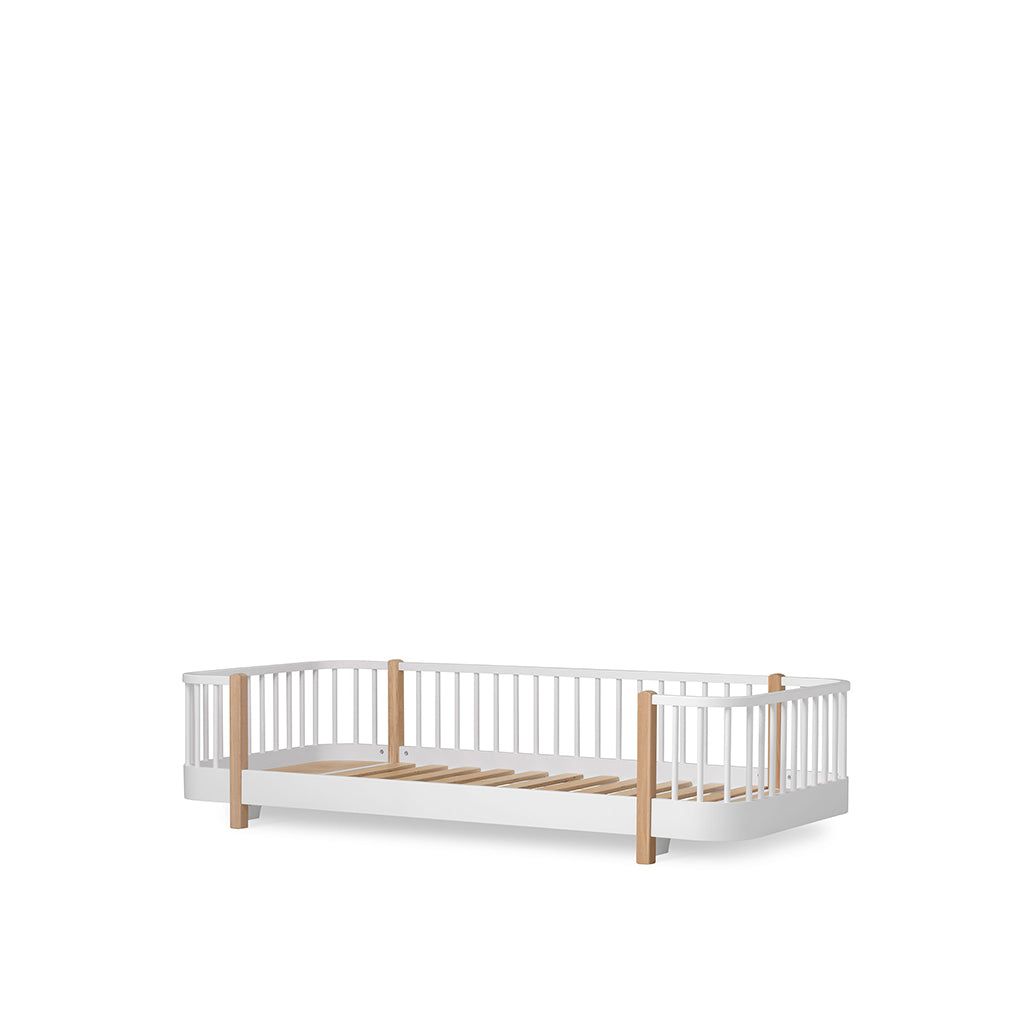 Oliver Furniture, Wood Original, Floor Bed – White/Oak