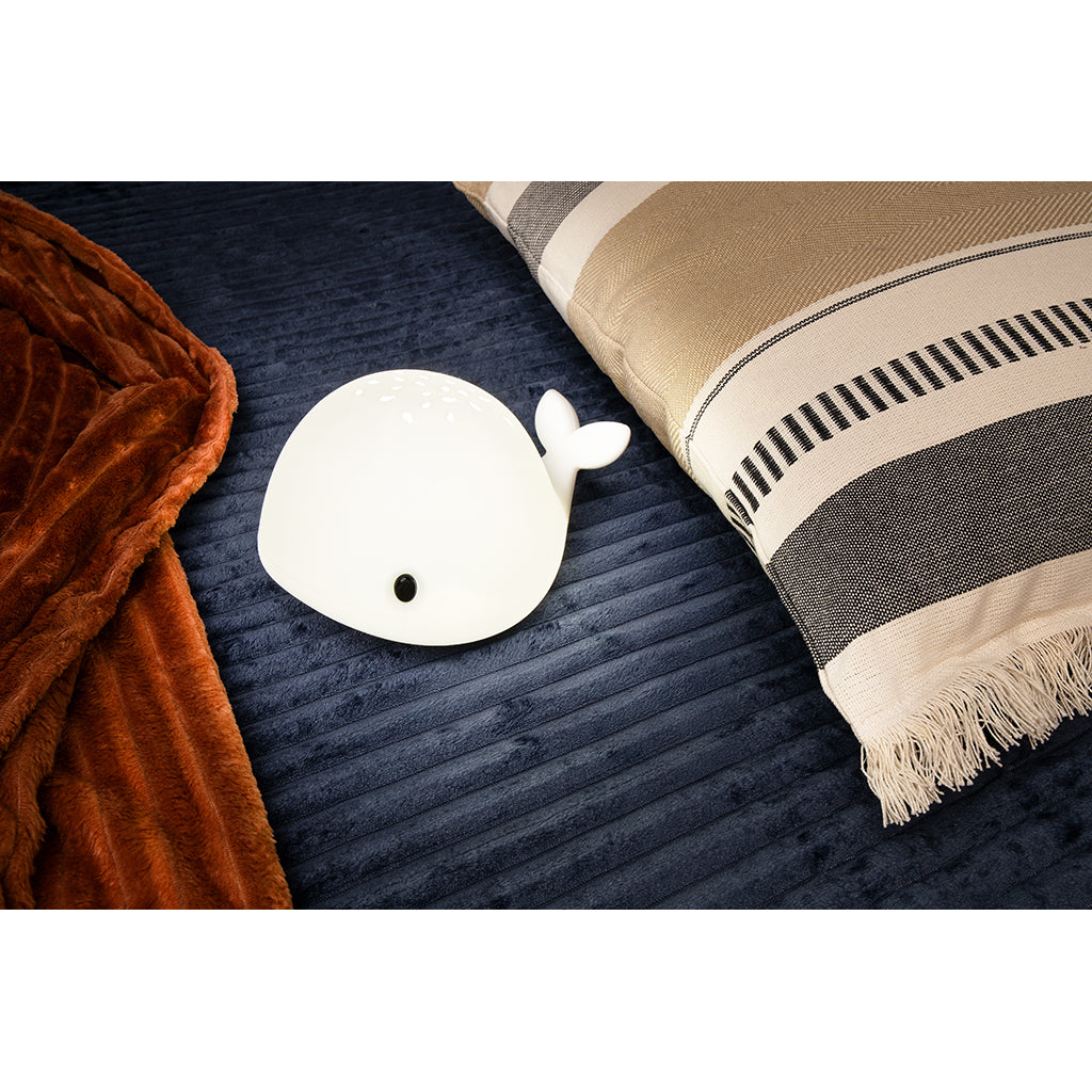 Little L. LED Night Lamp/Projector with Remote Control and 7 Light Settings - Wilda Whale