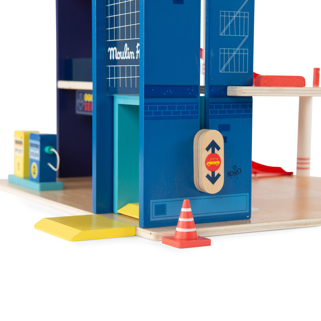 Moulin Roty Parking Garage, Avenue du Moulin