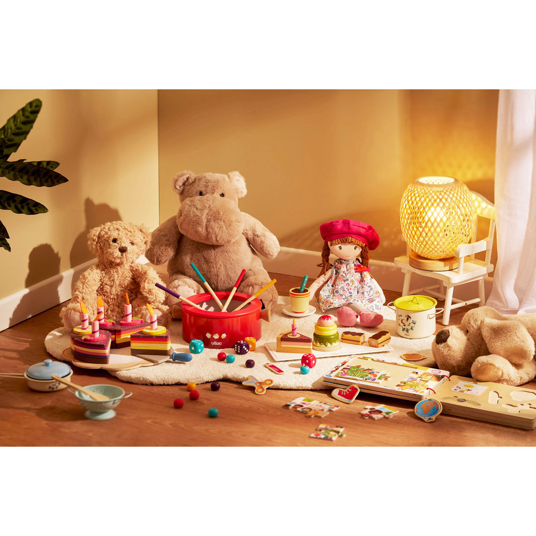 Vilac Wooden Play Food, Large Birthday Cake