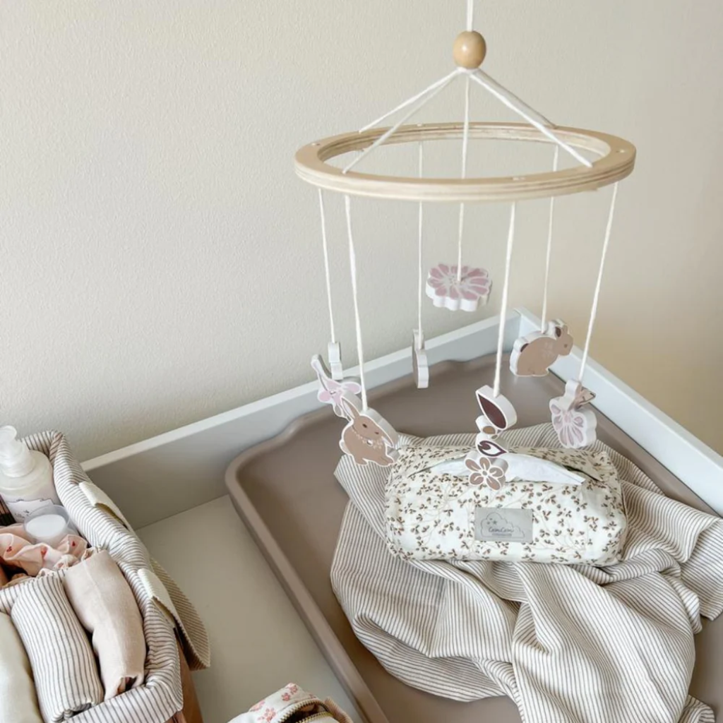 Cam Cam uro i træ, Augusta