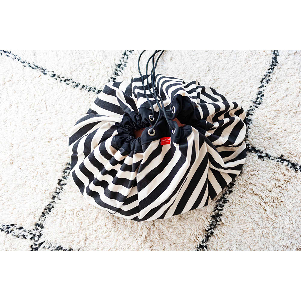 Play&Go 2-in-1 Mat, Stripes Black