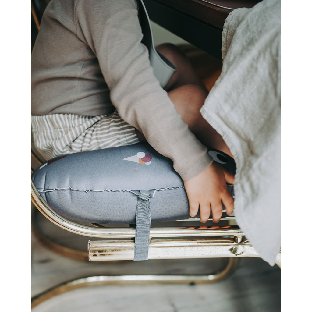 Noui Noui Have a Seat, Inflatable Seat Cushion for Children – Ice Cream Anthracite