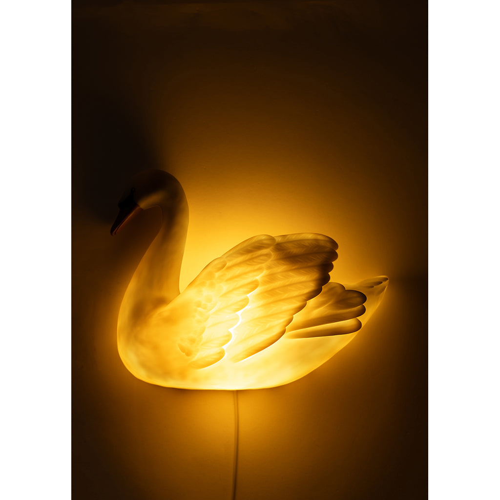 Konges Sløjd Wall Lamp, Swan - Beige