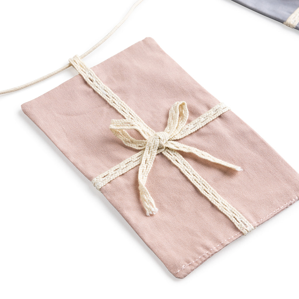 Sebra Birthday Garland with Gifts, Numbers 0-9, Organic Cotton