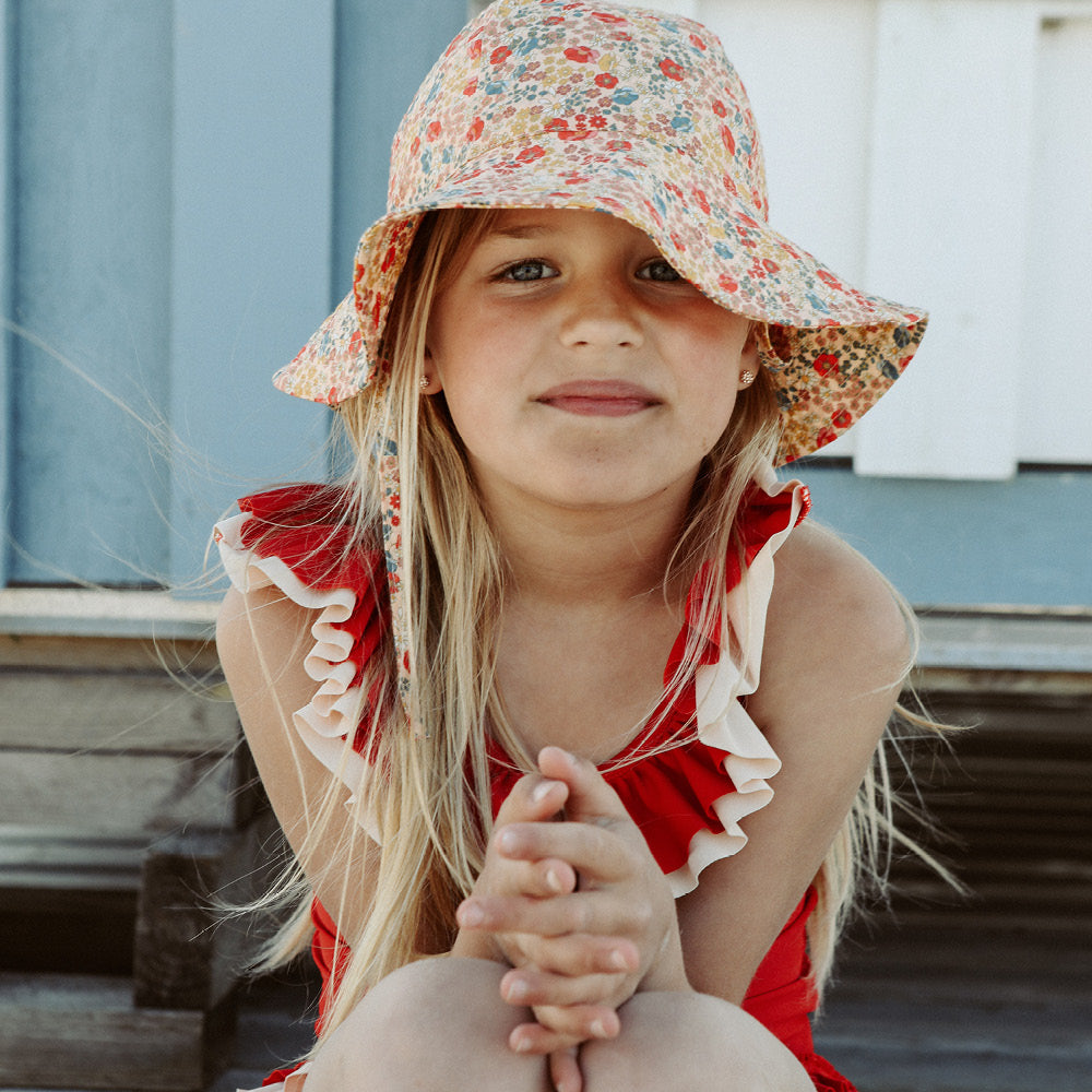 Konges Sløjd UV Swimsuit, Cerise Barbados cherry – Sizes 92–134 cm