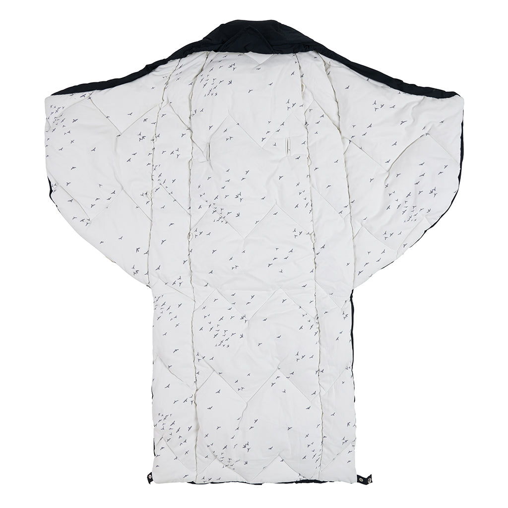 Voksi Carry North Black Flying