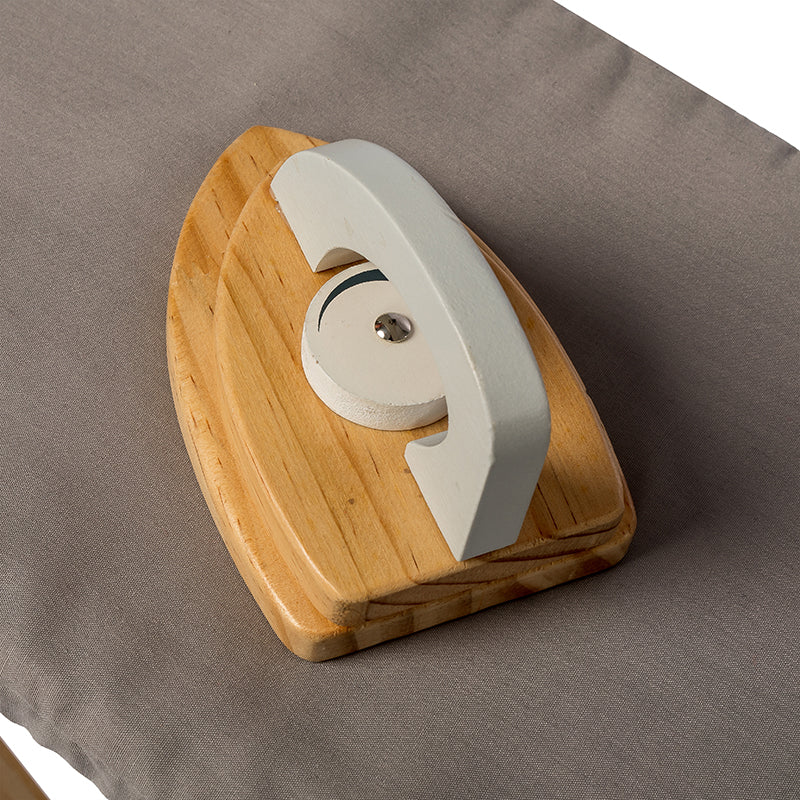 MaMaMeMo Ironing Board and Iron