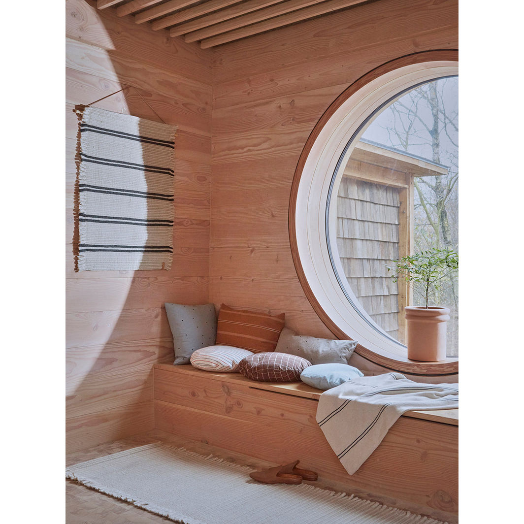 OYOY Kyoto Pillow, Round - Large - Blue/Red