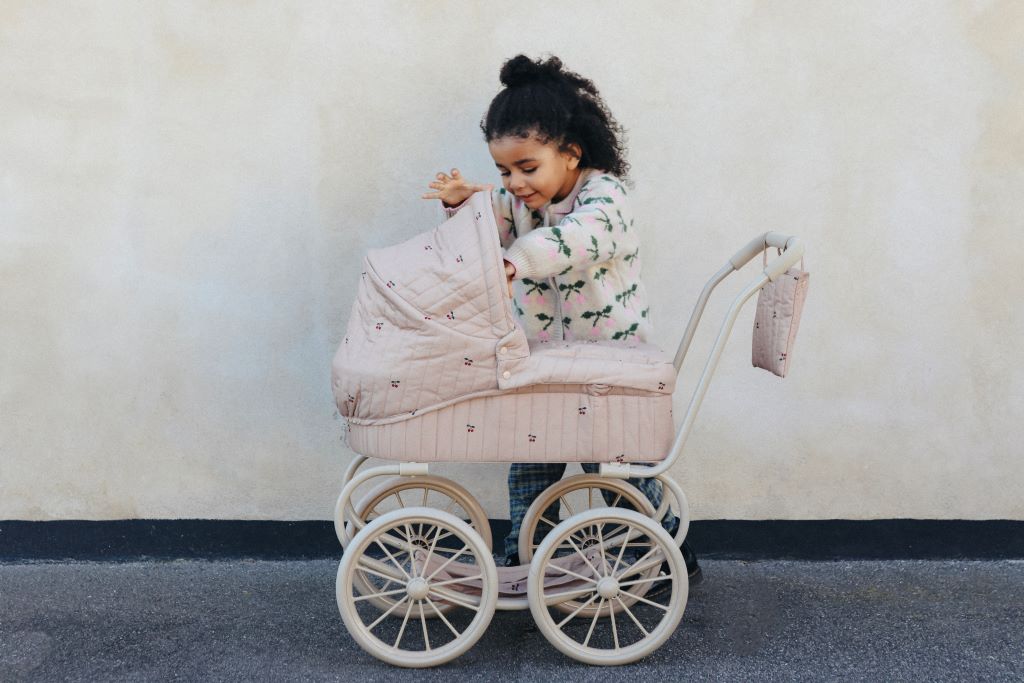 Konges Sløjd dukker og dukketilbehør.