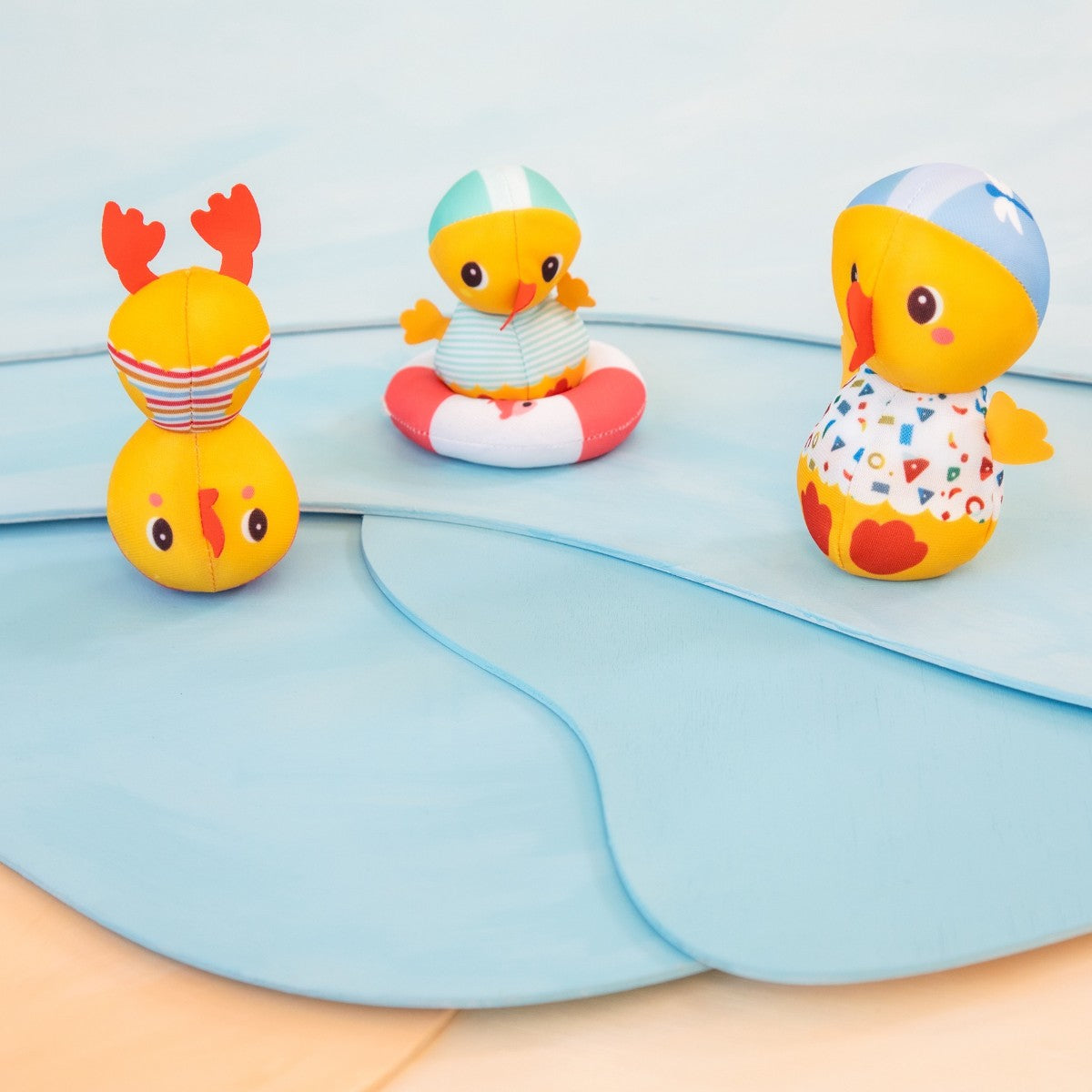 Lilliputiens Bath Toy, Ducklings Learn to Swim