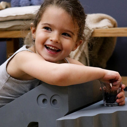 bObles Dino, Cloudy Blue