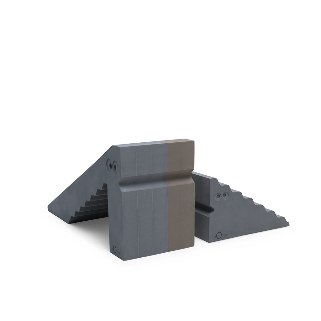 bObles Dino, Cloudy Blue