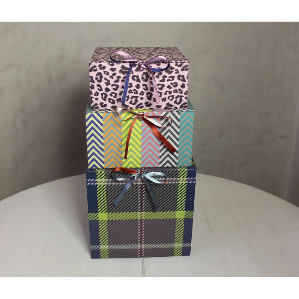 Daisy Boxes, Large Art Deco Box – Tartan Lilac