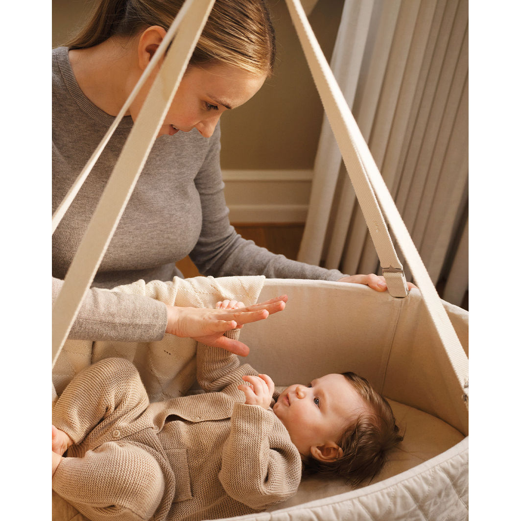 Moonboon Oval Cradle with Foam Mattress