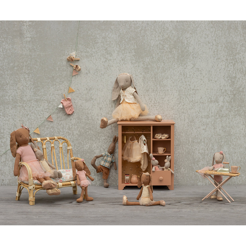 Maileg Doll Accessories for Mice, Miniature Iron and Ironing Board - Powder