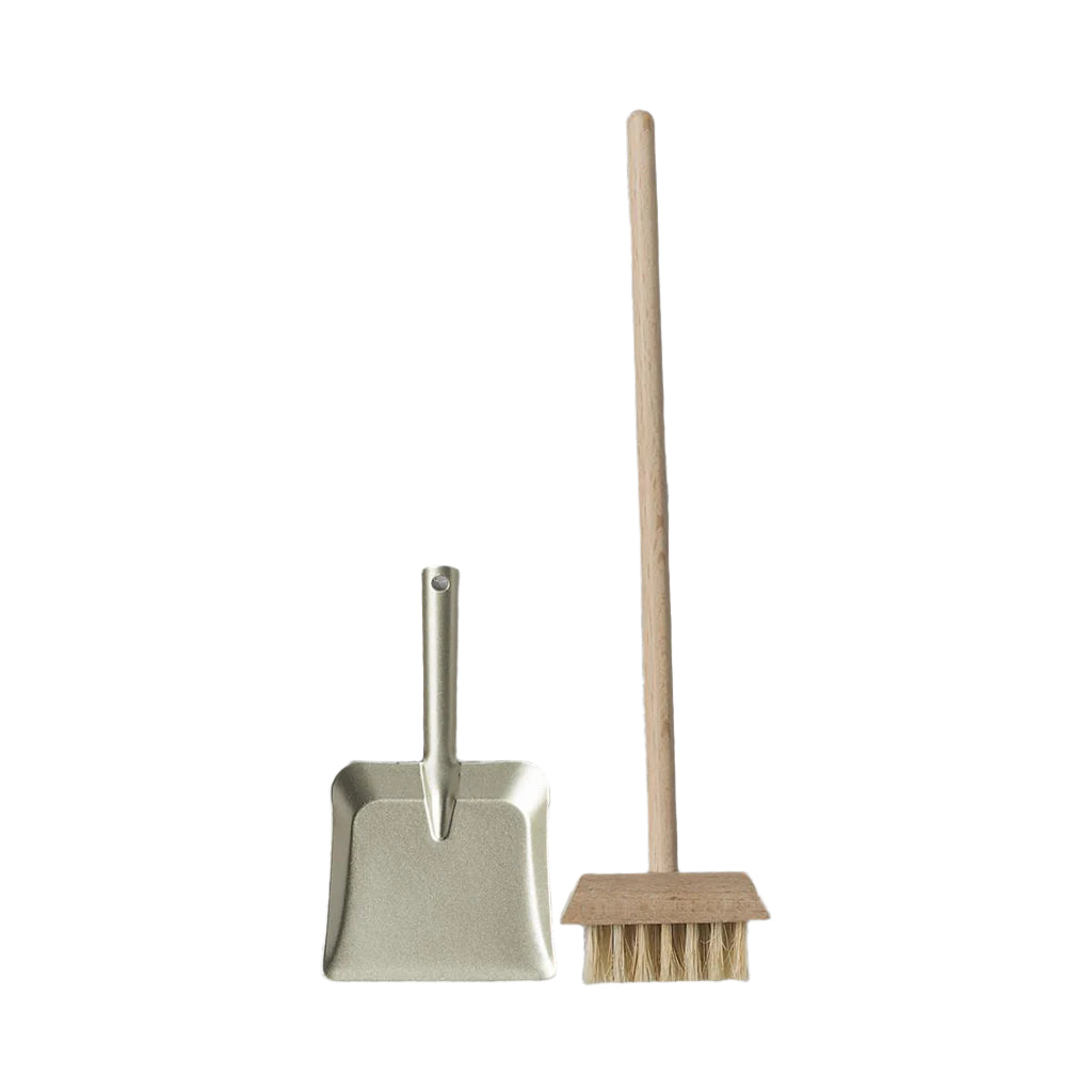 Maileg Doll Accessories for Mice, Miniature - Sweeping Set