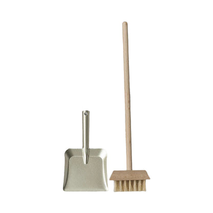 Maileg Doll Accessories for Mice, Miniature - Sweeping Set