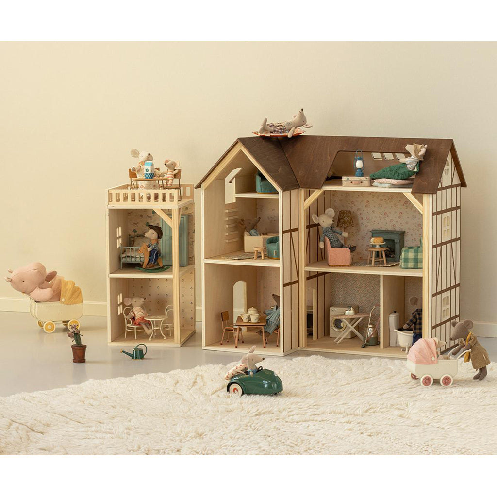 Maileg Doll Accessories for Mice, Miniature - Sweeping Set