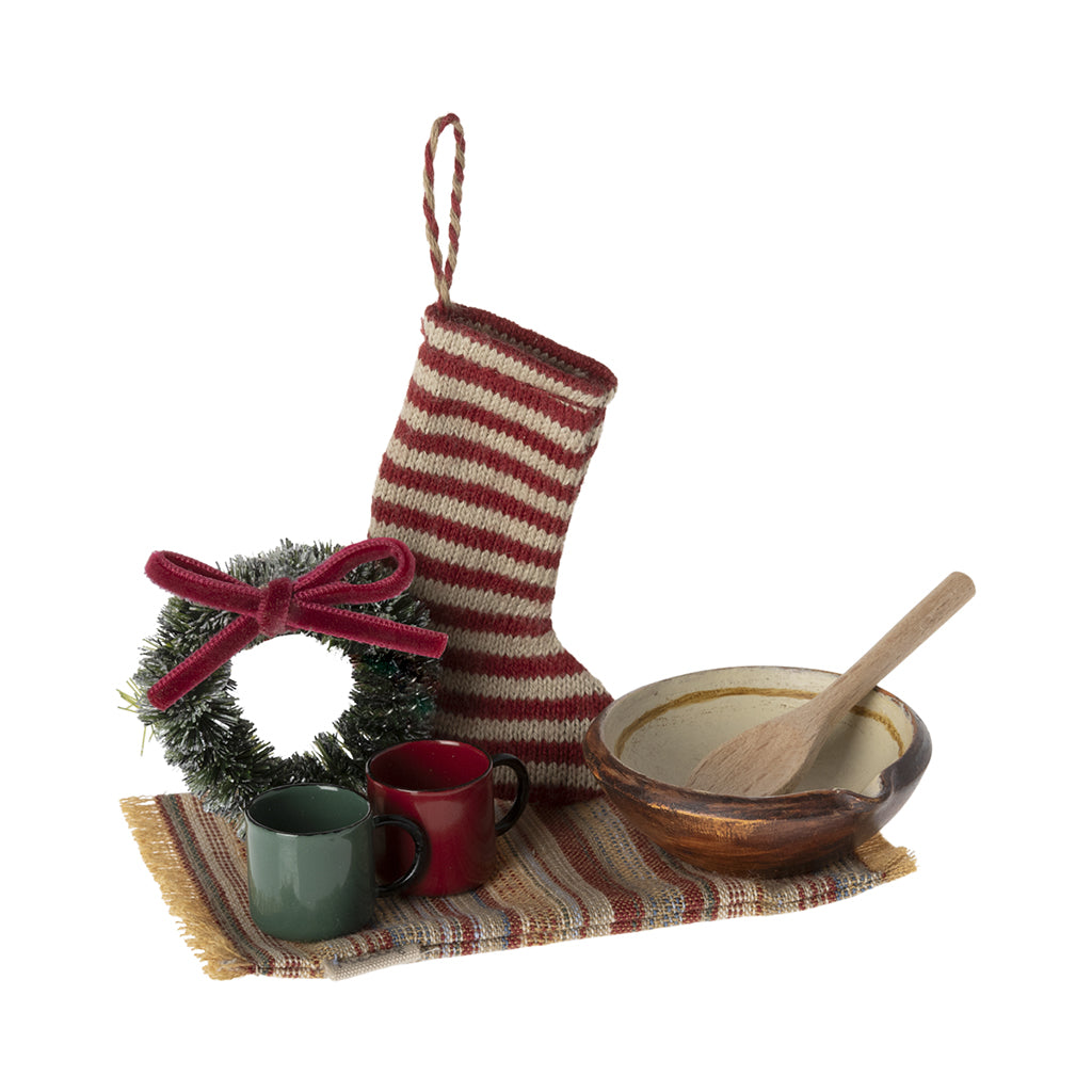 Maileg Doll Accessories, Christmas Cozy Set