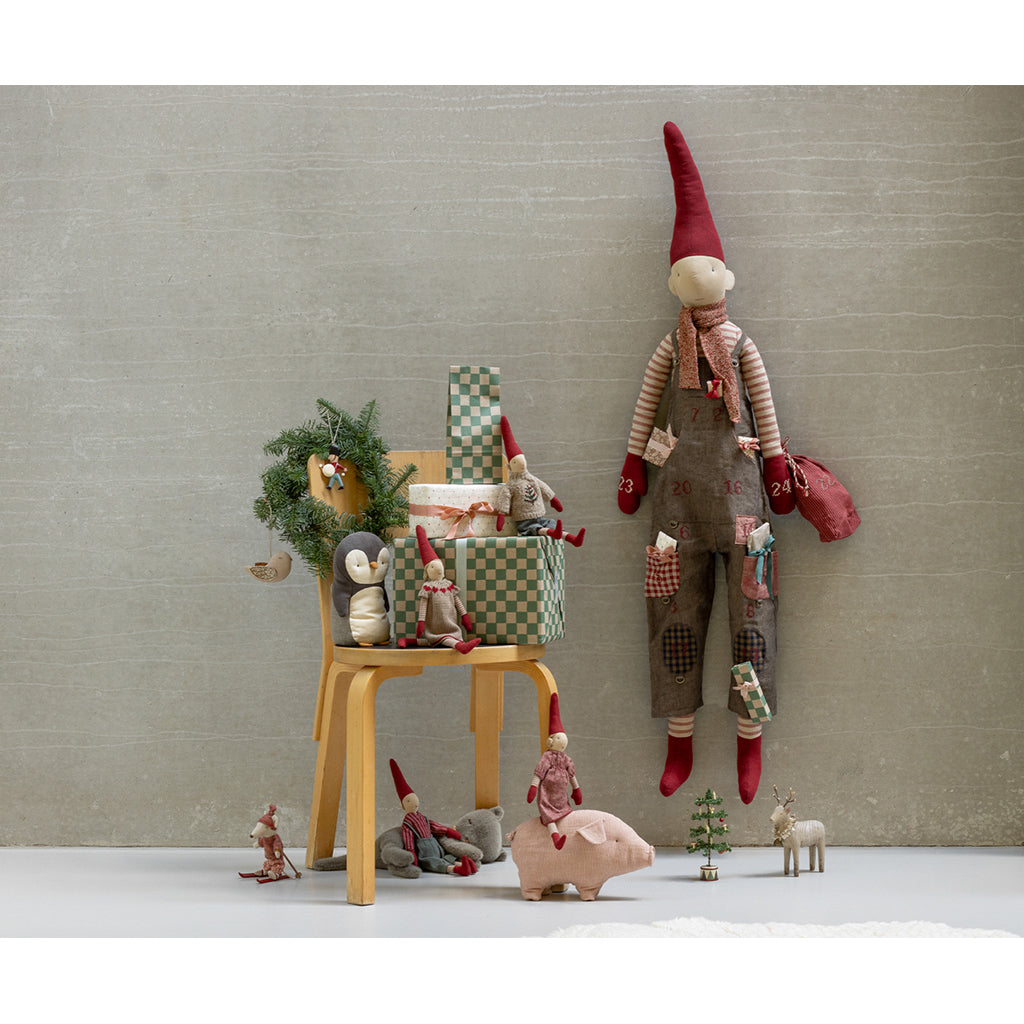 Maileg Nisse, Size 2, Boy – Red Shirt