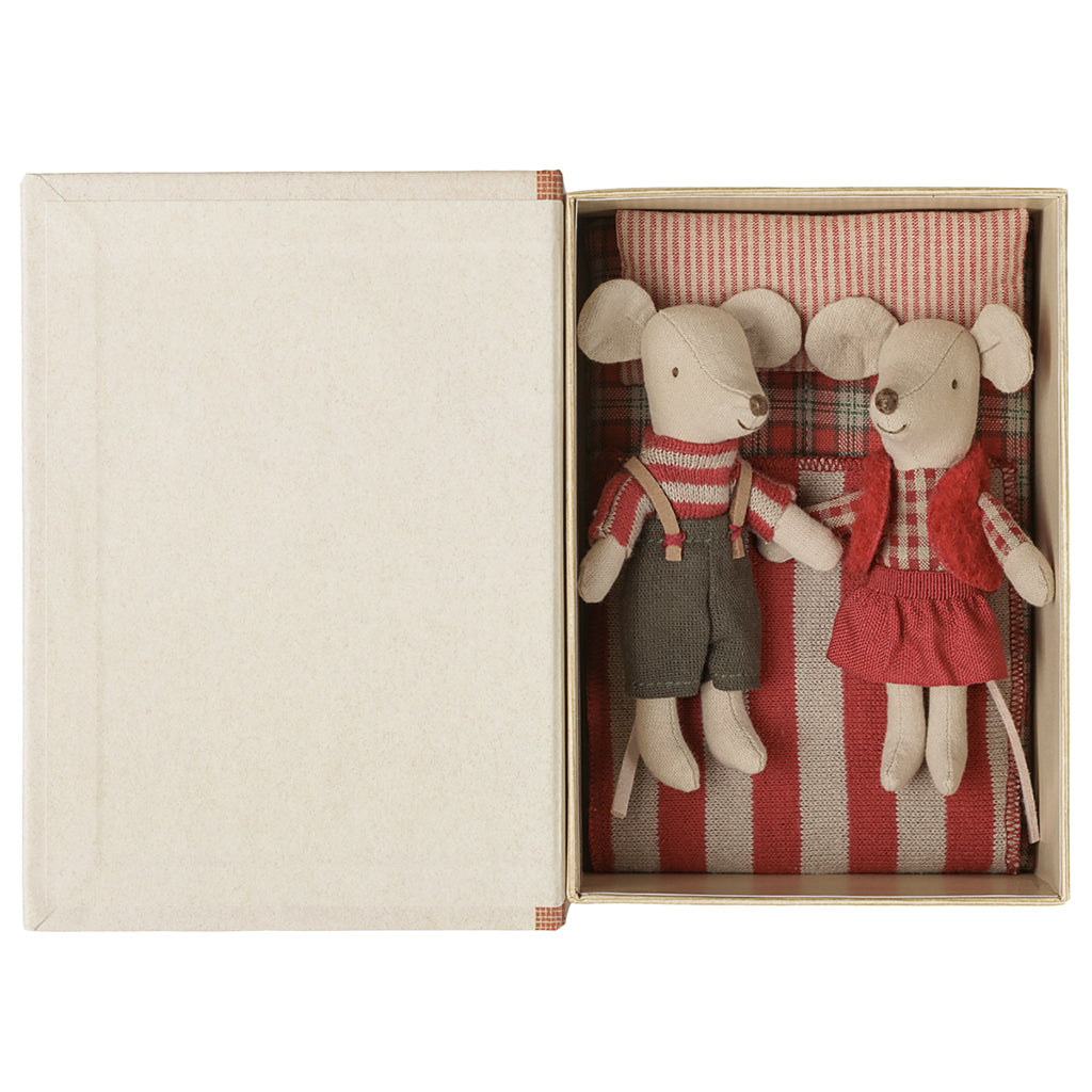 Maileg Christmas Twin Mice – Little Sister and Little Brother Mice in a Book