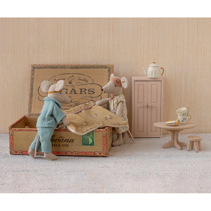 Maileg Mom and Dad Mice in Cigar Box