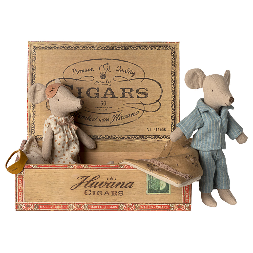 Maileg Mom and Dad Mice in Cigar Box