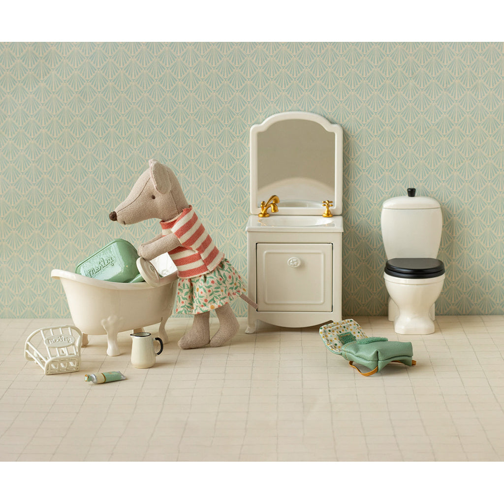 Maileg Bicycle Mouse, Big Sister - Green Backpack