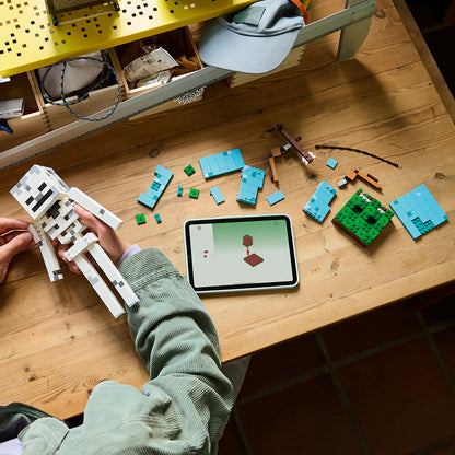 LEGO® Minecraft® Skeleton