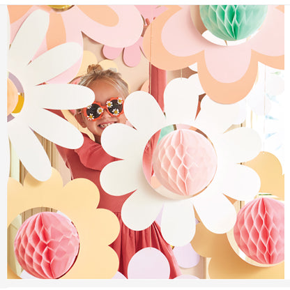 Meri Meri Paper Plates, Happy Face Flowers – Pack of 8