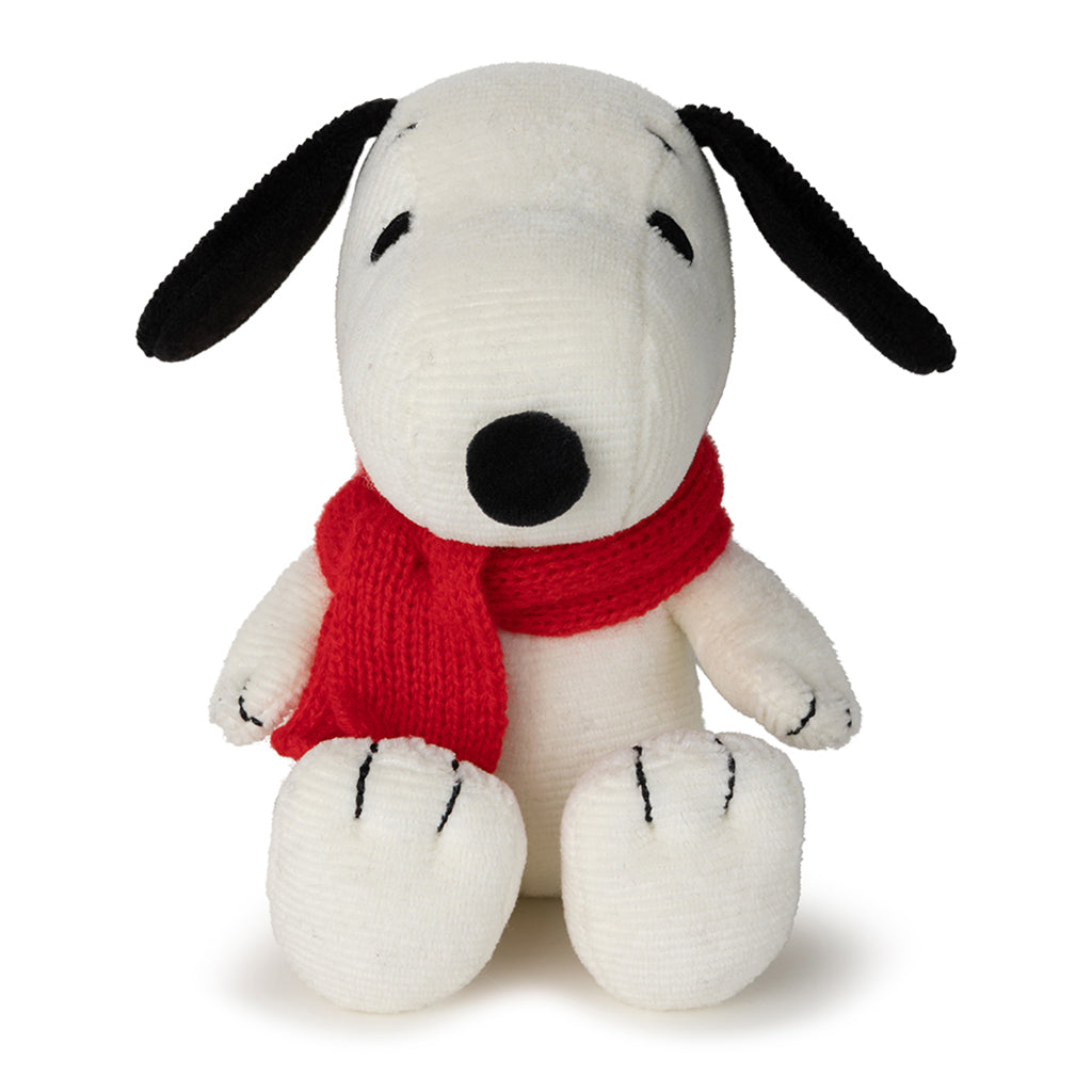 Snoopy Plush Toy with Scarf, 17 cm – Nuser Bamse